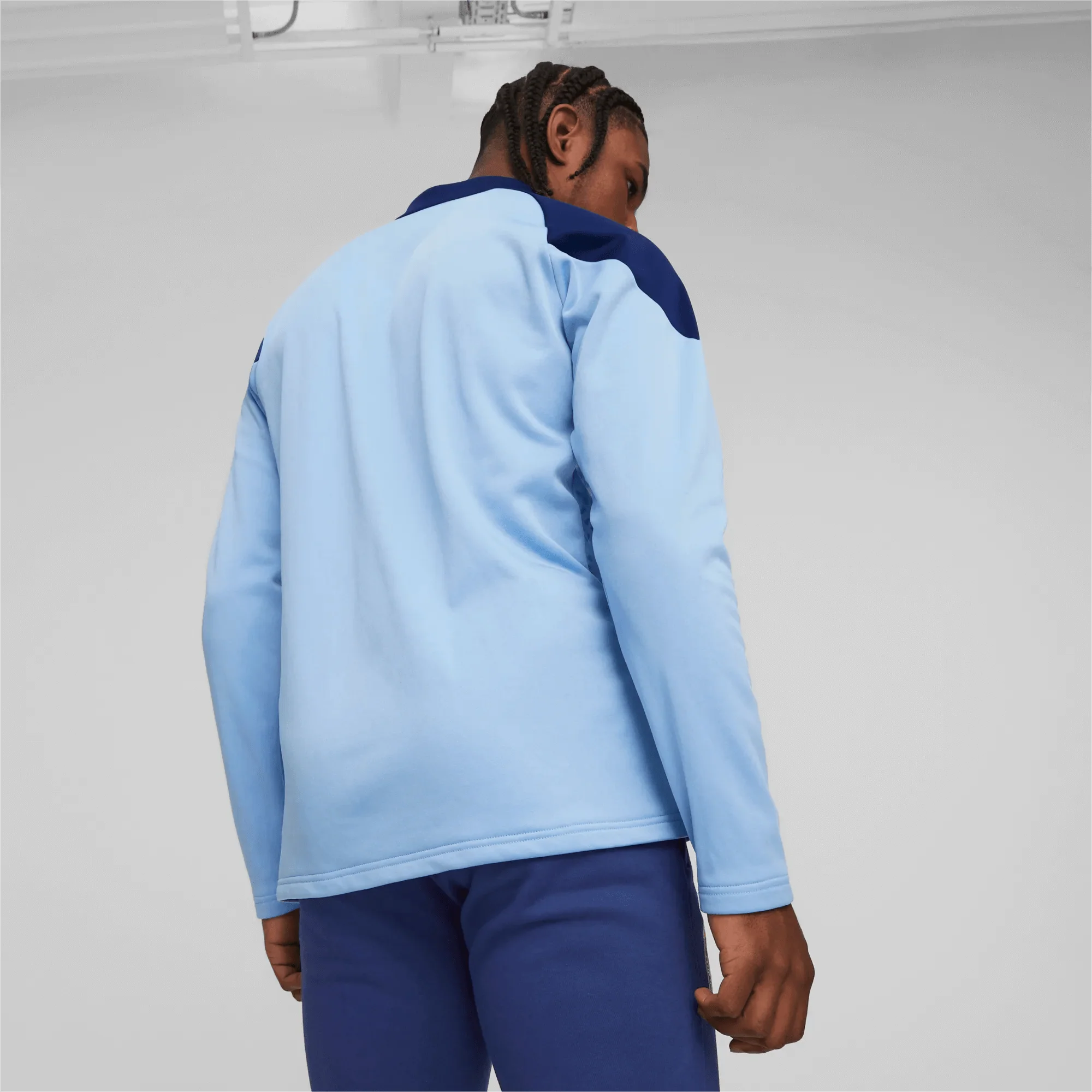 Puma 2023-24 Chivas Men's Fleece Training Top - Image 4